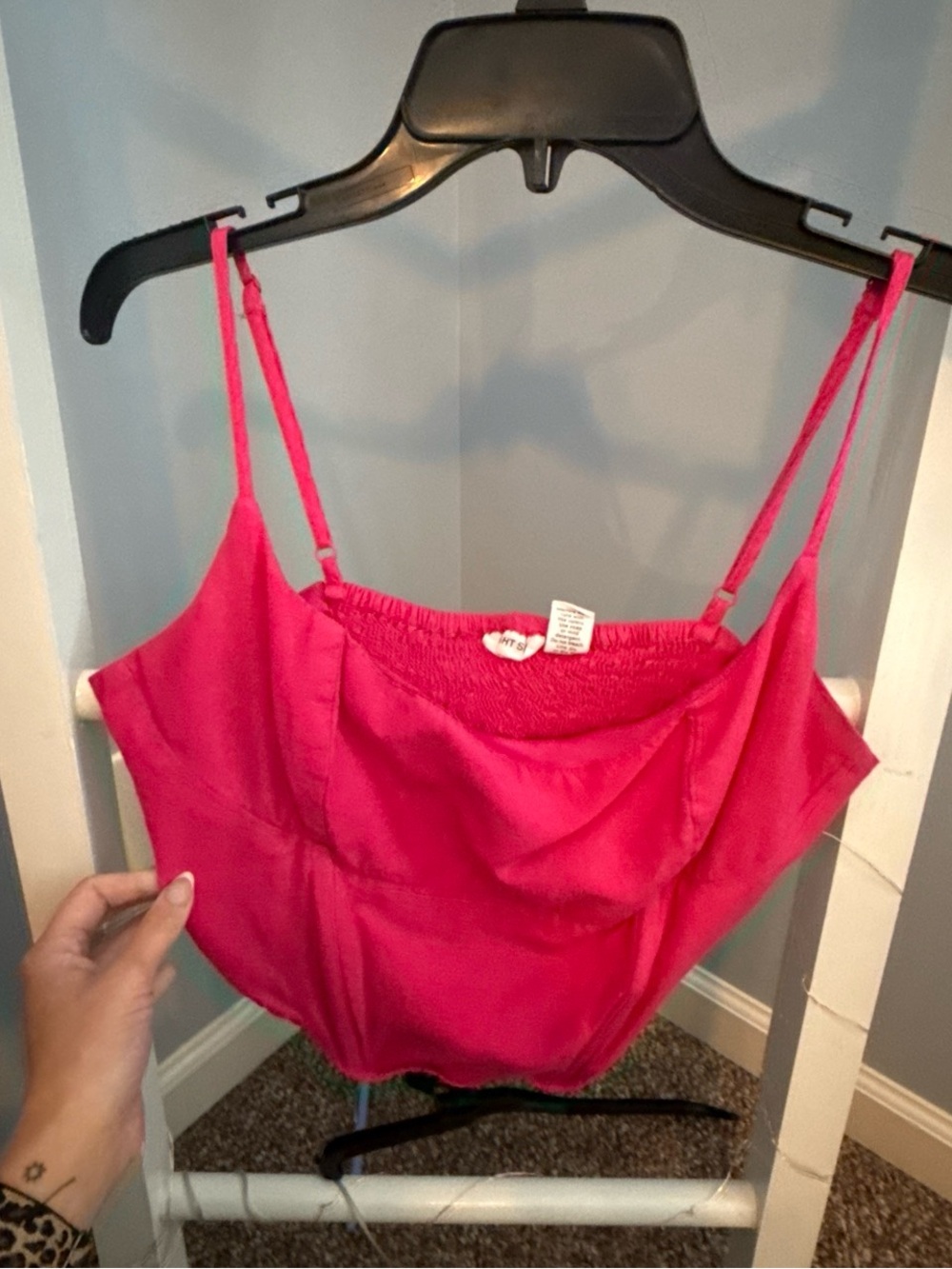 pink crop top
